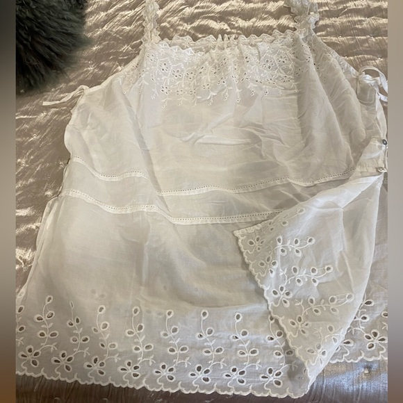 Cotton eyelet lace over top - Picture 3 of 3